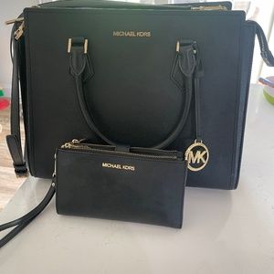Michael Kors Purse and Wallet set